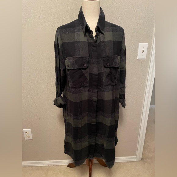 French Connection Green and Black Flannel Dolman Sleeve Shirt Dress - Picture 5 of 7